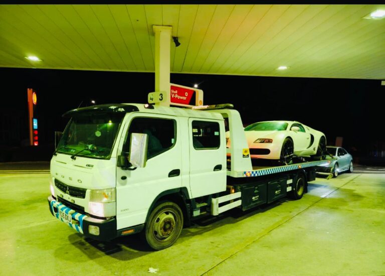 ARB Vehicle Recovery London flatbed tow truck executing a legal lift and shift transport operation